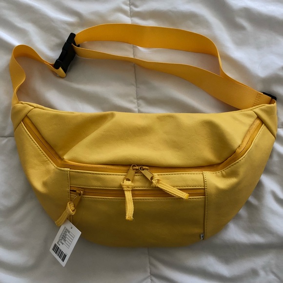 urban outfitters crossbody sling bag